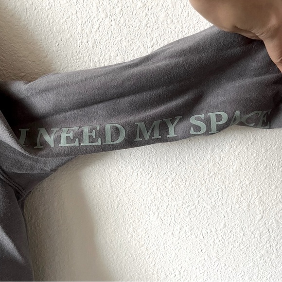 Urban Outfitters Charcoal Grey NASA Astronaut Space Trendy Cropped Sweatshirt - Picture 3 of 5